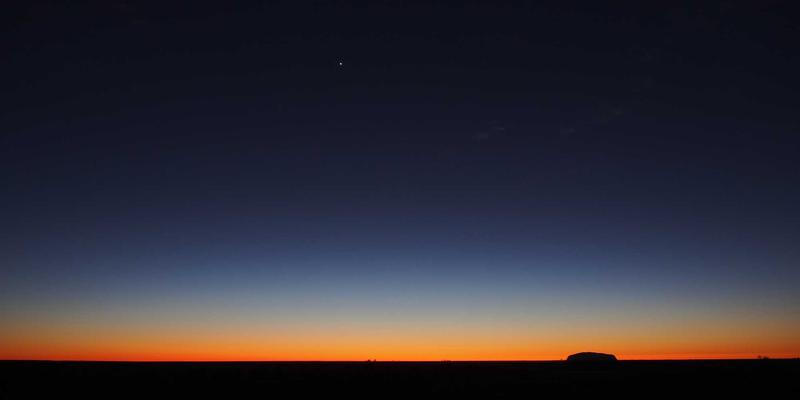 时尚家居装饰与安全并存：探究RRS床上用品的阻燃性能与舒适床单选择